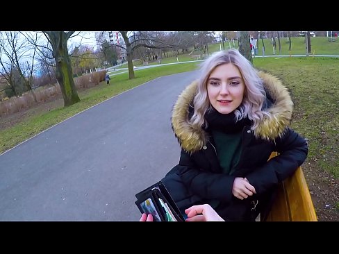 ❤️ Shlogtar cum te strainséir ar airgead - blowjob sa pháirc le Eva Elfie Físeán fucking  linn ️❤